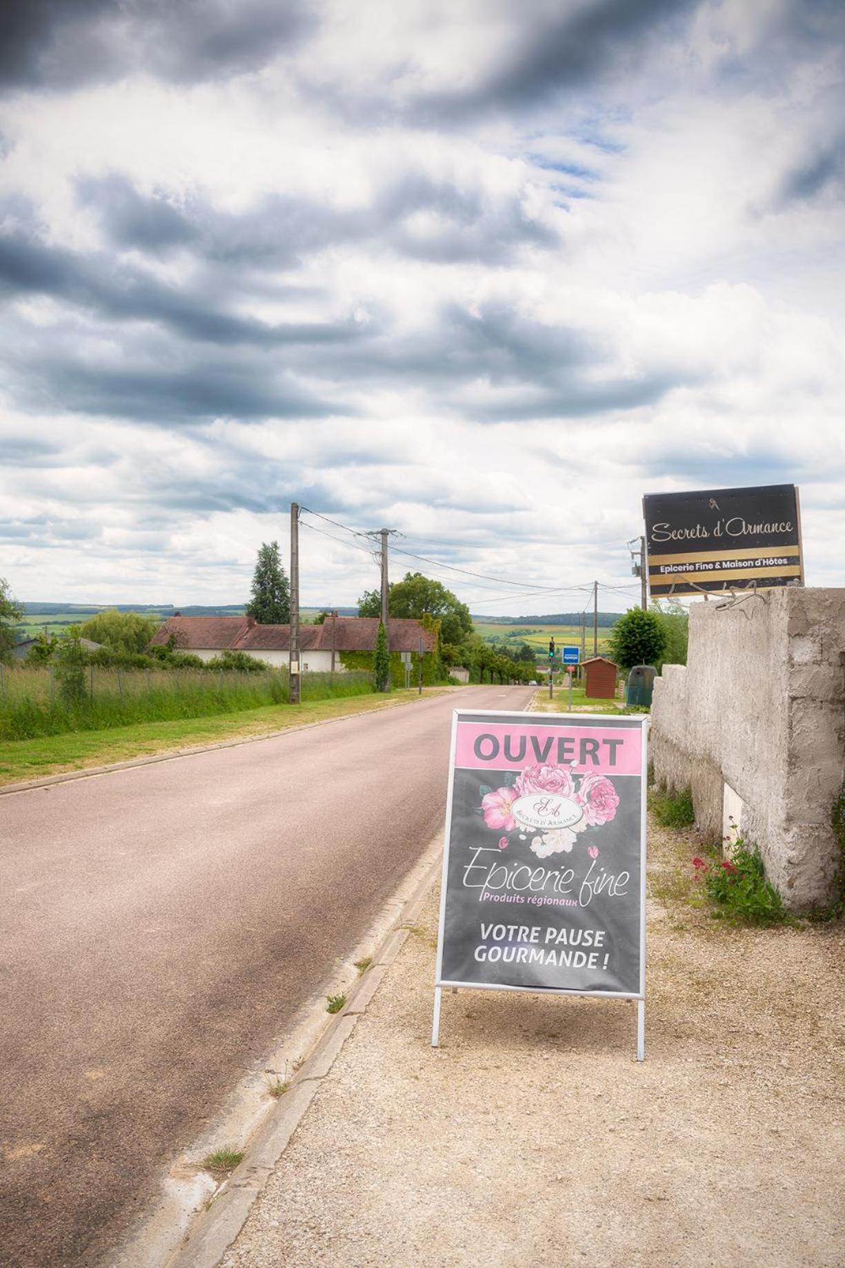 Gite De Charme, Grand Confort Marolles-sous-Lignieres Eksteriør billede